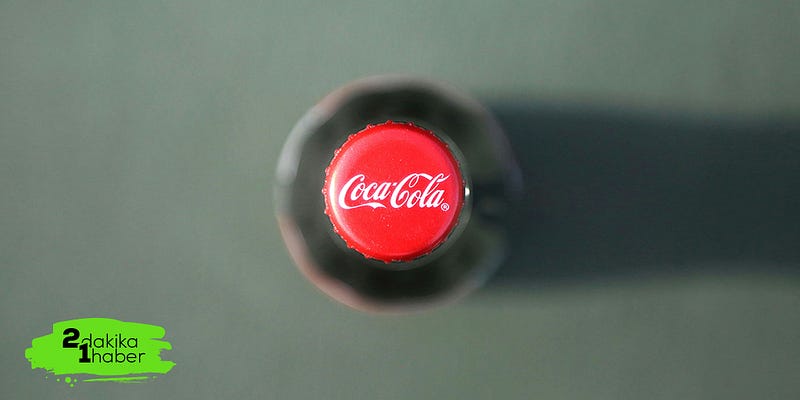Coca-Cola’nın yeni yıl reklamları nostalji ile yenilik arasında yeni bir denge kuruyor