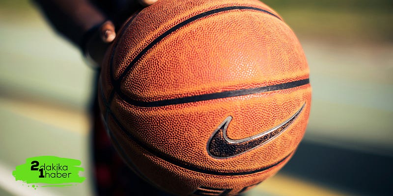 Nike, ikonik sloganını yeniden yorumlayarak cesareti sorguluyor